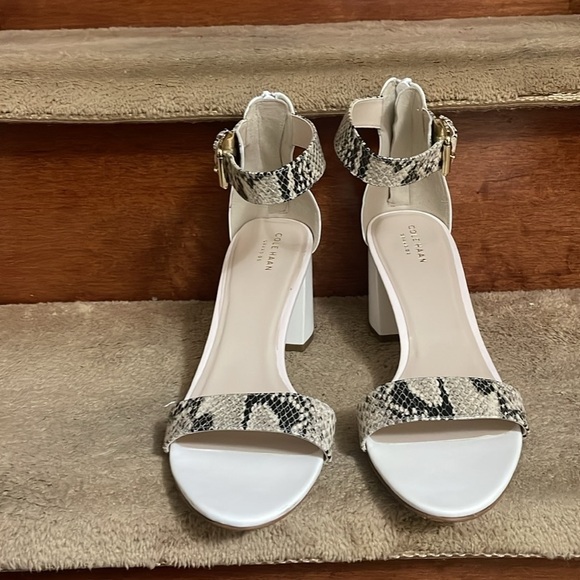 COLE HAAN Leopard Print Heels Sandals Size 10 B Excellent Condition Like… - Picture 3 of 12